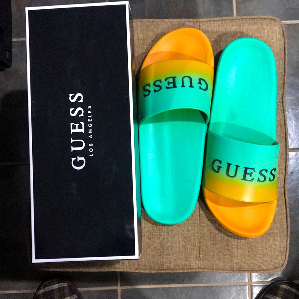 Brand new guess slides size 9, true to size never worn